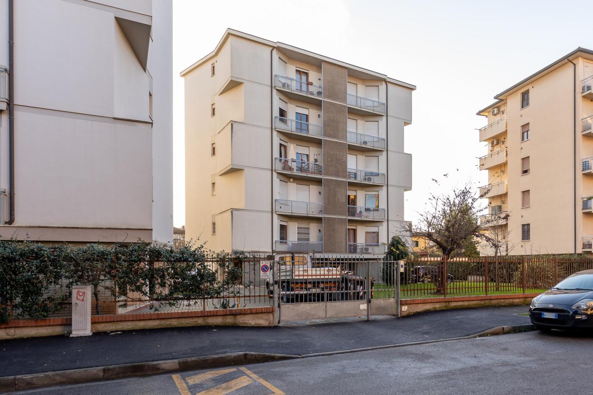 Pisa Quiet And Bright Flats With Balcony Lejlighed Eksteriør billede